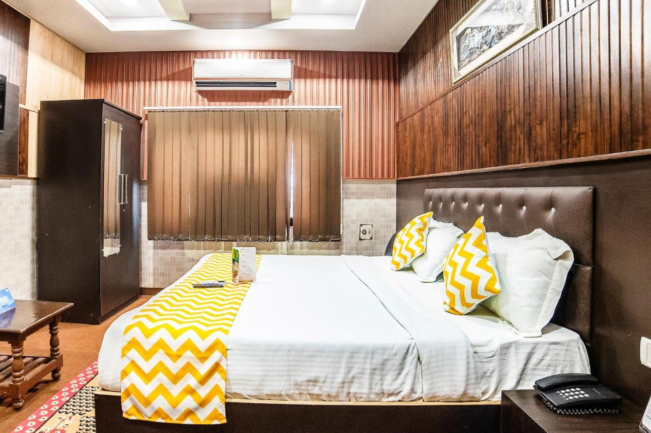 Fabexpress Landmark Awadh Hotell Lucknow Exteriör bild