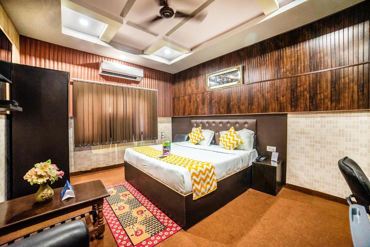 Fabexpress Landmark Awadh Hotell Lucknow Exteriör bild