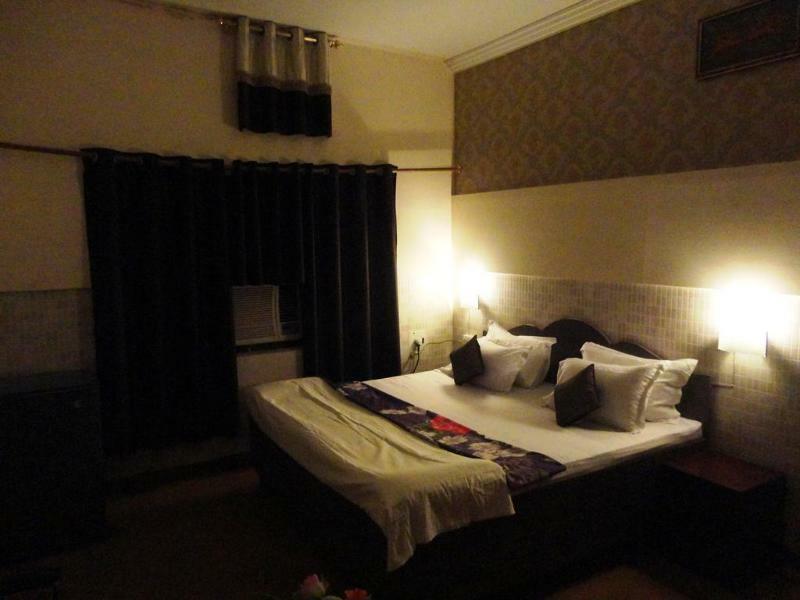 Fabexpress Landmark Awadh Hotell Lucknow Exteriör bild